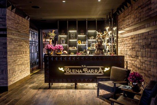 La Buena Barra Cancun
